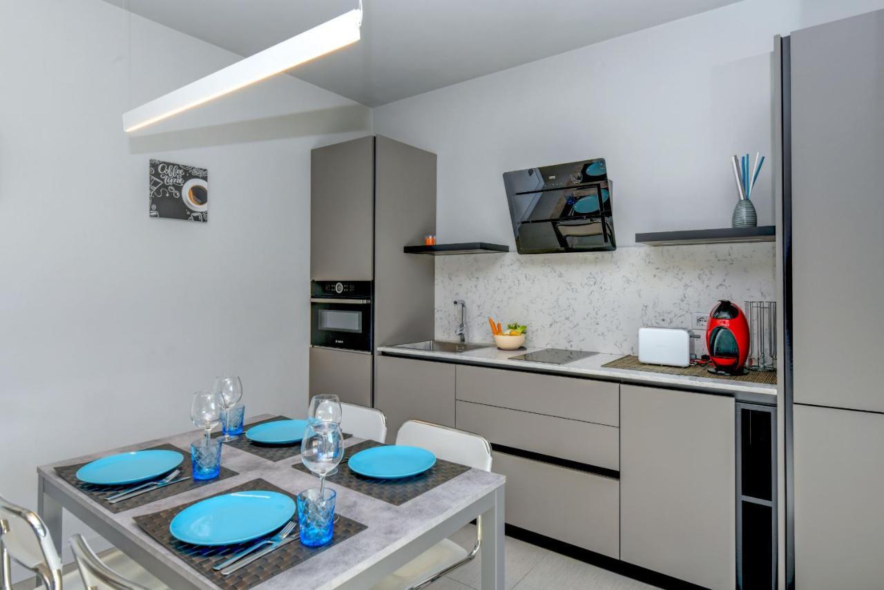 Rio Beach Apartment Desenzano del Garda Buitenkant foto