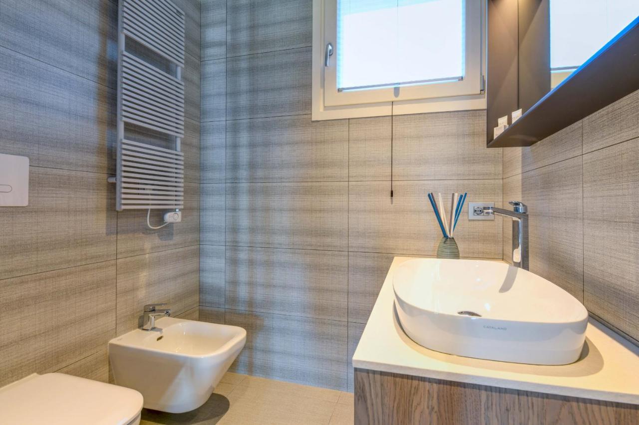Rio Beach Apartment Desenzano del Garda Buitenkant foto