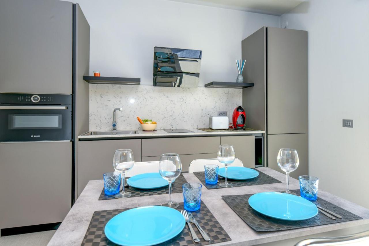 Rio Beach Apartment Desenzano del Garda Buitenkant foto