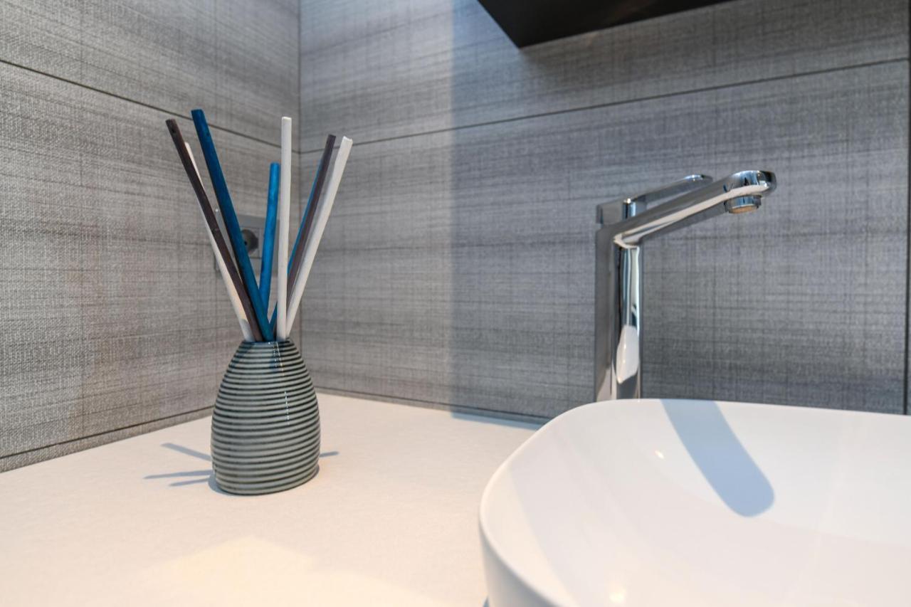 Rio Beach Apartment Desenzano del Garda Buitenkant foto